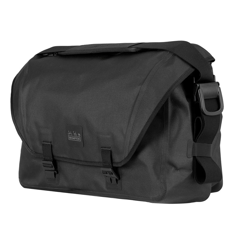 Metro Waterproof L Black with frame